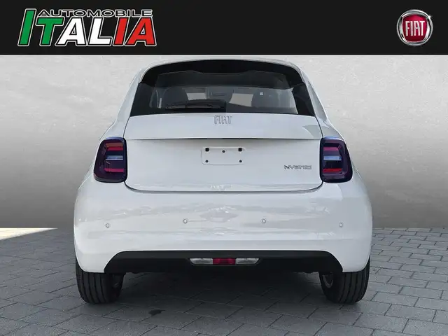 Fiat 500 view 4