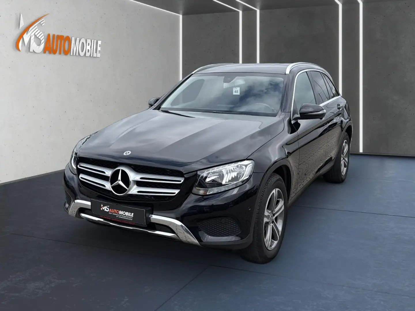 Mercedes-Benz GLC 250 d 4Matic+LEDER+SHZG+NAVI+PDC+TEMPOMAT Schwarz - 1