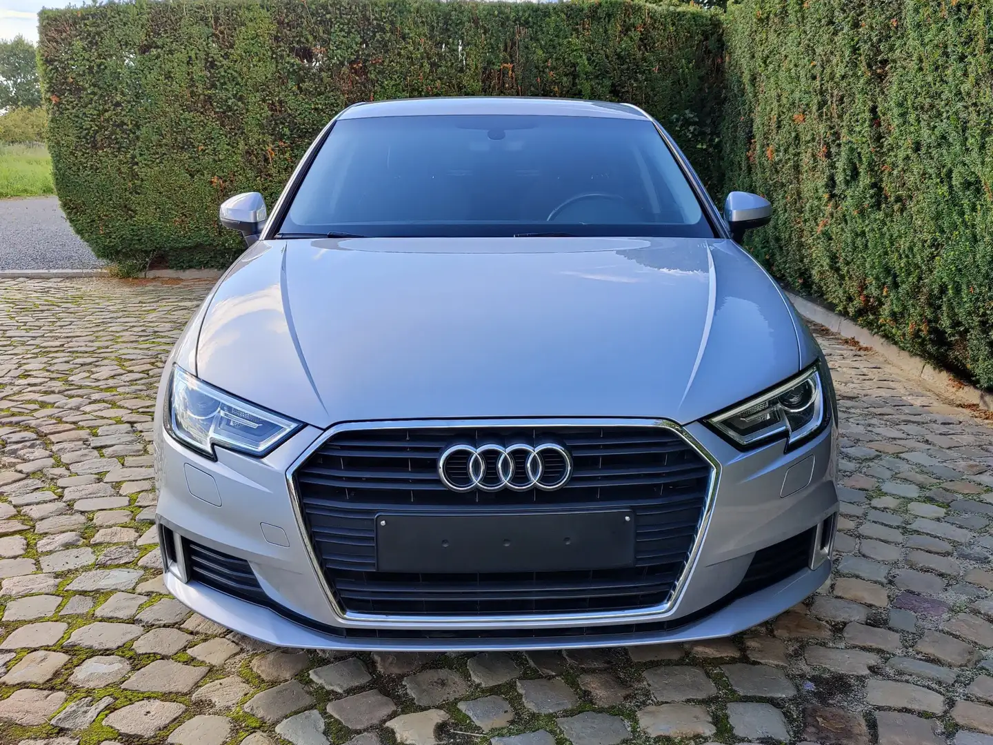 Audi A3 1.5 TFSI ACT Sport S tronic Zilver - 2