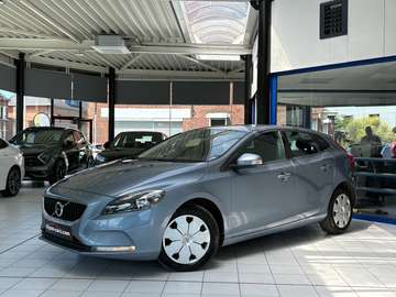 V40 2.0 *GPS * PDC * 1ER PROP * CARNET *