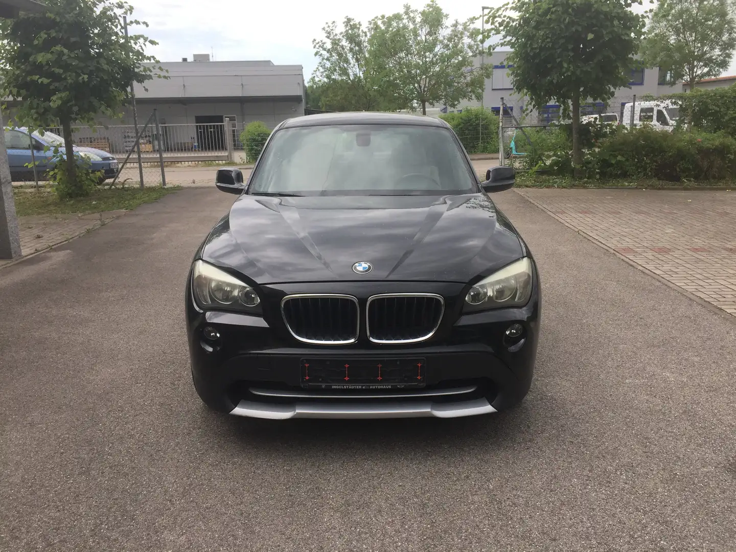 BMW X1 xDrive20d M M PACKET Schwarz - 2