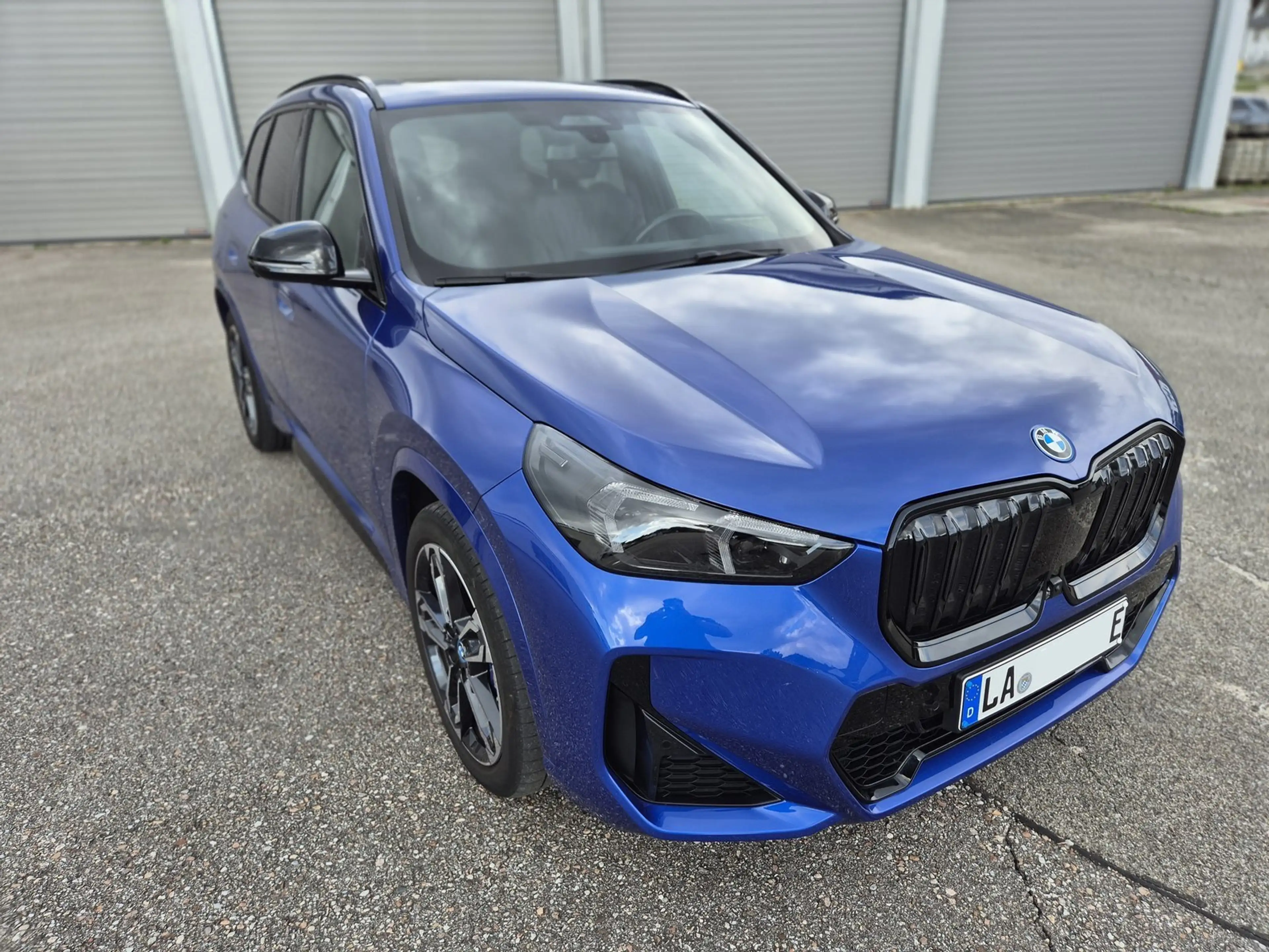 BMW iX1 xDrive 30 M-Sport Wide Inno AHK Pano S-Dach — photo 5