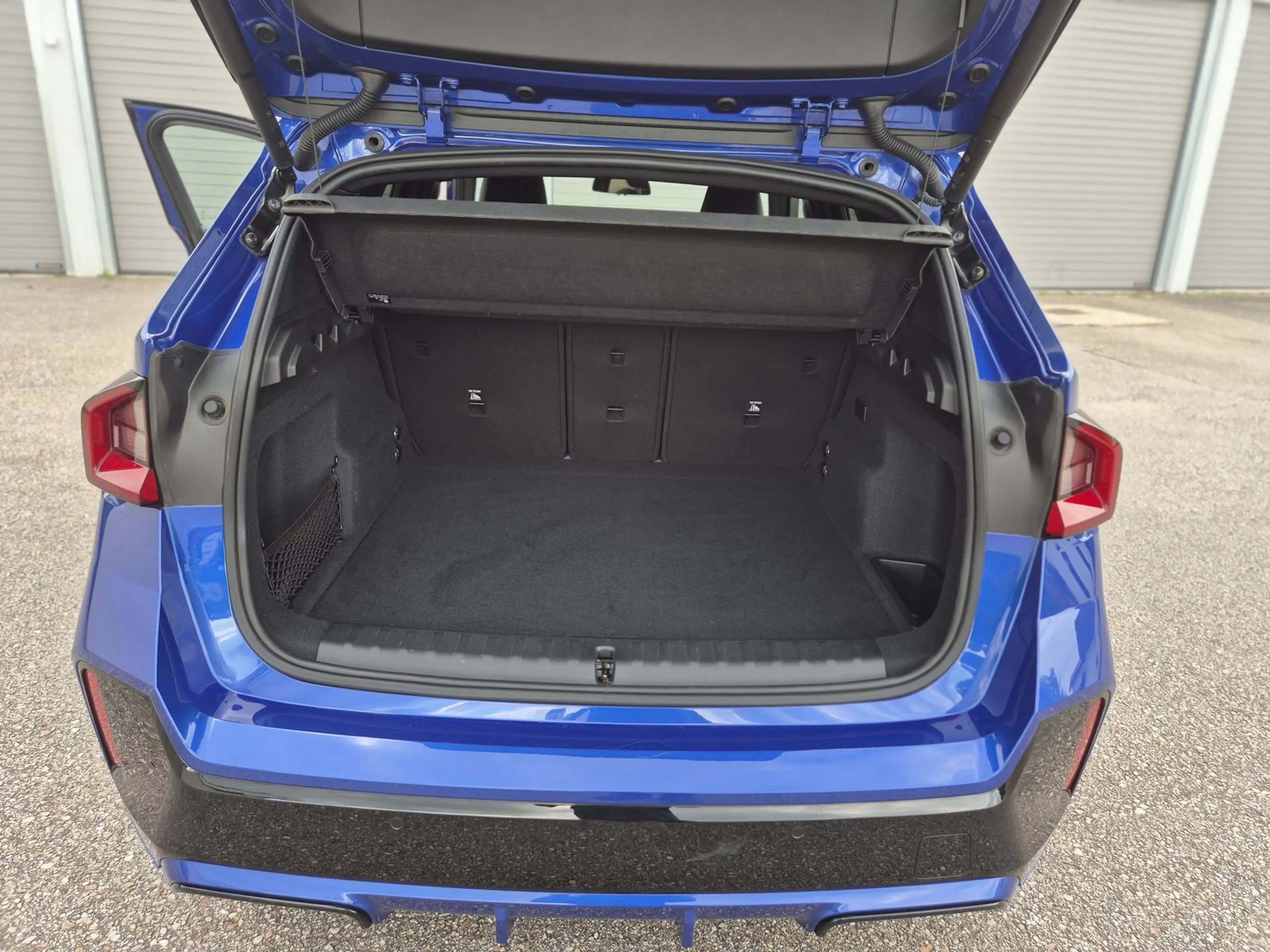 BMW iX1 xDrive 30 M-Sport Wide Inno AHK Pano S-Dach — photo 9