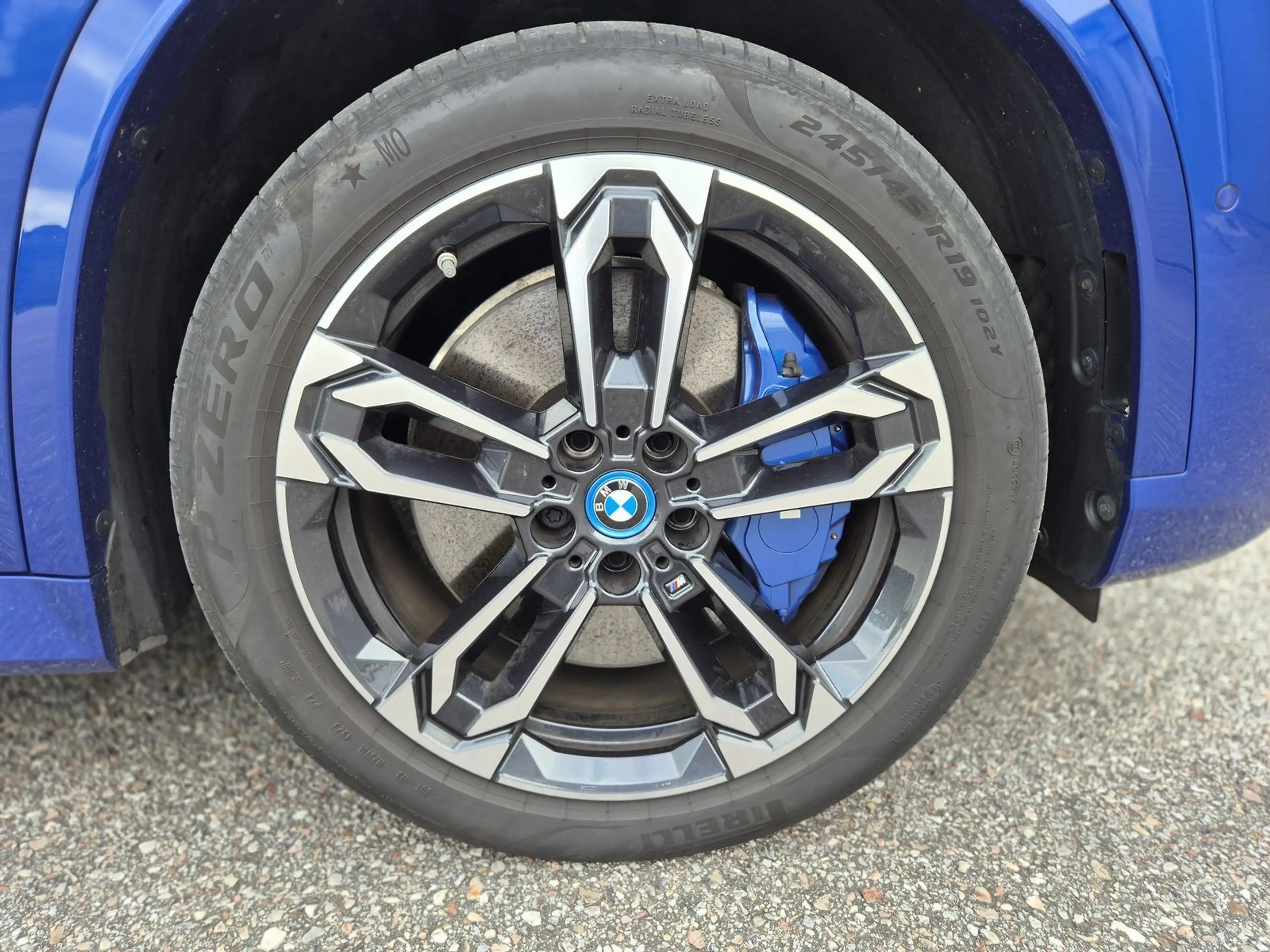 BMW iX1 xDrive 30 M-Sport Wide Inno AHK Pano S-Dach — photo 10