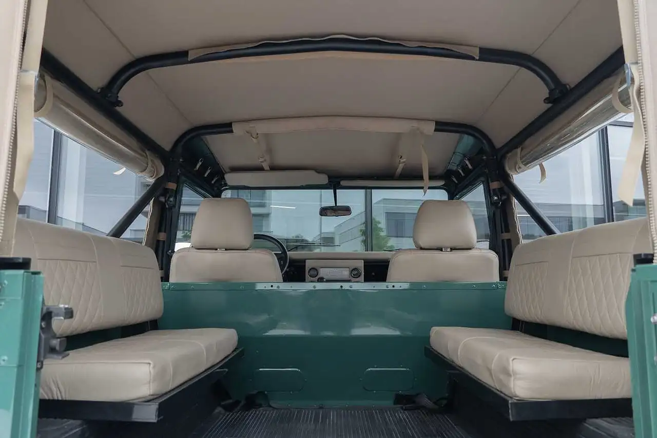 Land Rover Defender 90 200Tdi Cabrio - FULL nuts & bolt restauration, foto 11