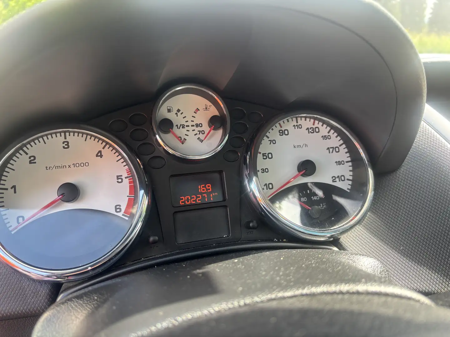 Peugeot 207 SW Outdoor 1,6 HDi 90 FAP - 2