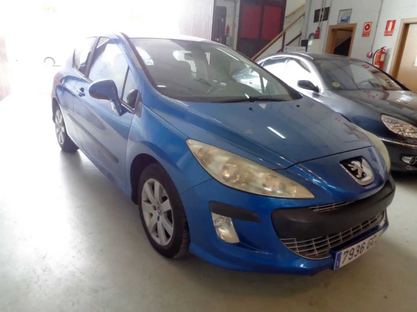 Peugeot 308 1.6HDI FAP Premium Azul - 2