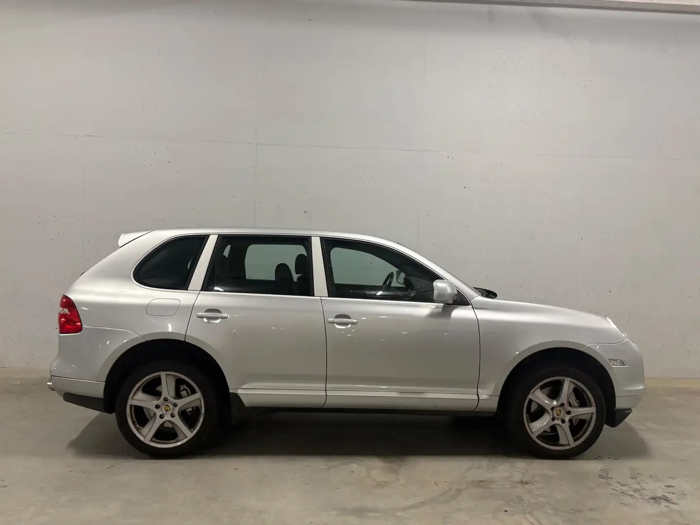 Porsche Cayenne 4.8 S Leer Luchtvering Navi Bose Cruise C. 4x4 Grigio - 2