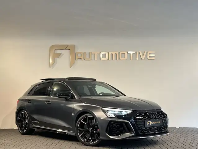 Audi RS3 view 3