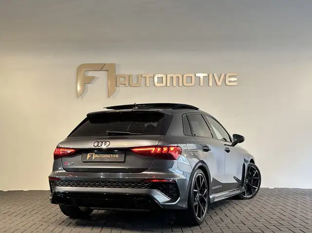Audi RS3 view 4