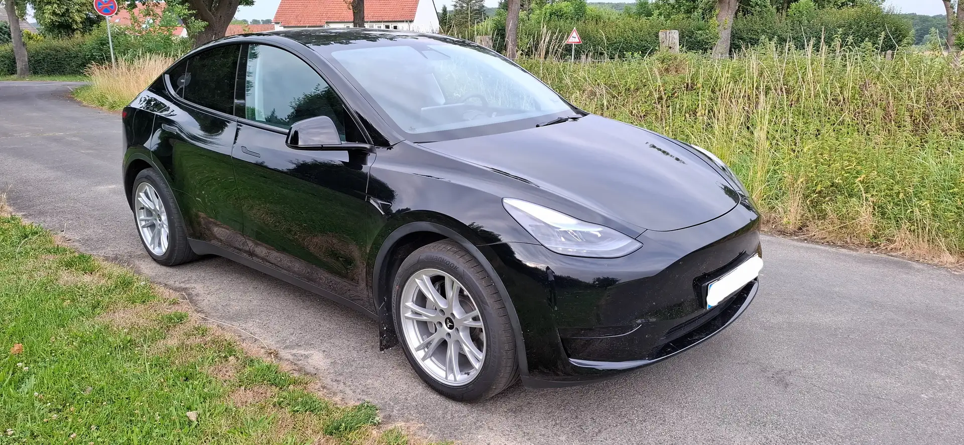 Tesla Model Y Model Y RWD Schwarz - 2