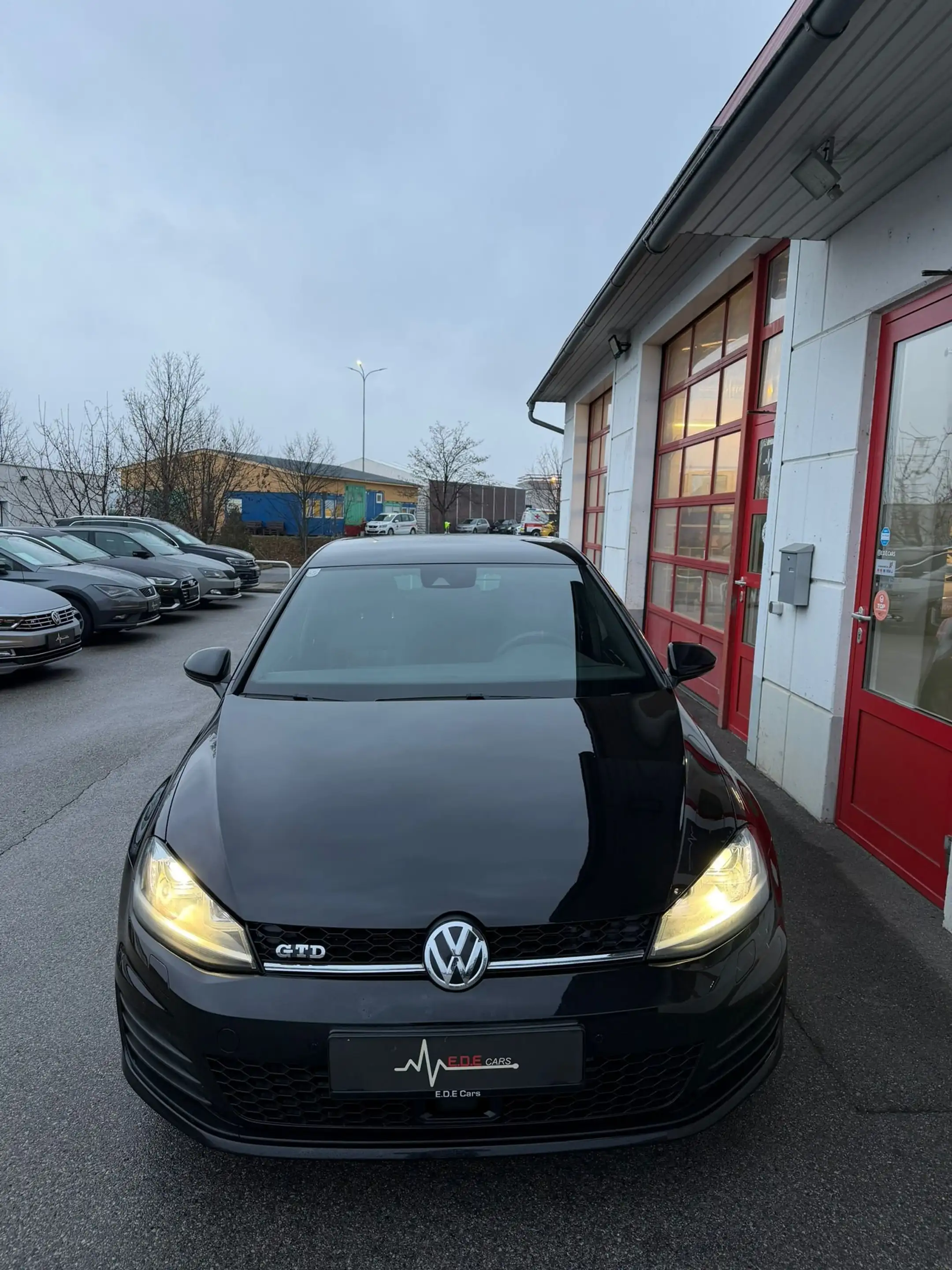 Volkswagen Golf GTD GTD DSG 2.0 TDI — photo 2