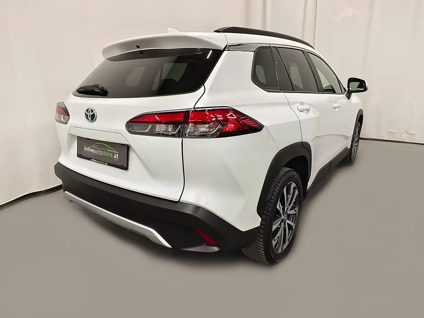 Toyota Corolla Cross 2.0 Hybrid Active Edition Weiß - 2