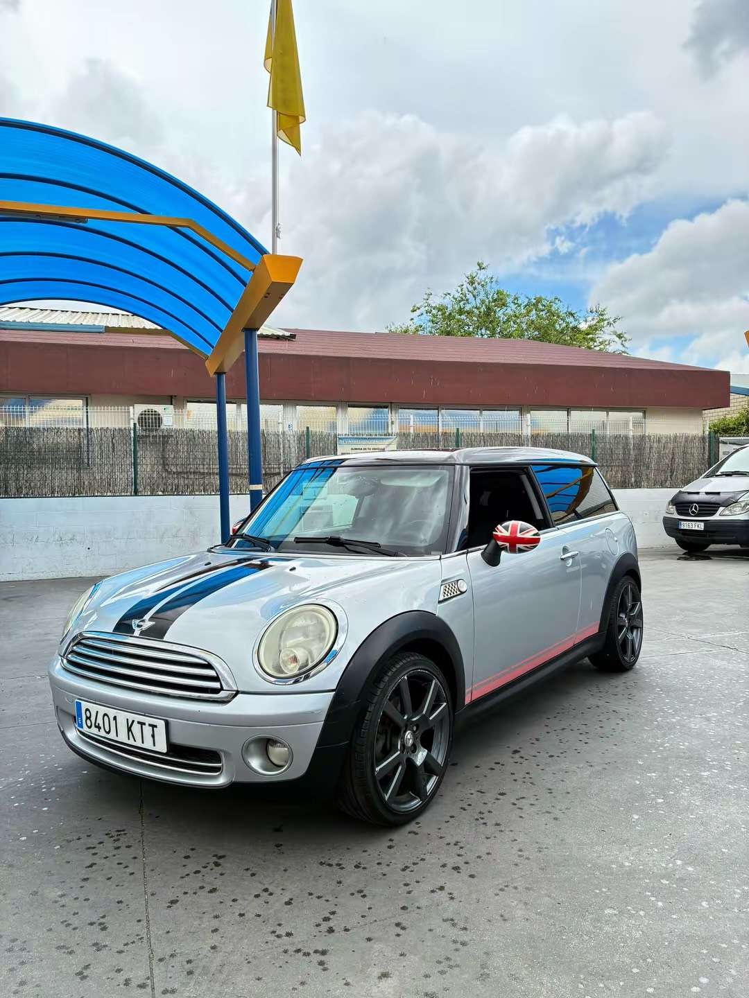 MINI One Clubman R55 120 CV - foto 1