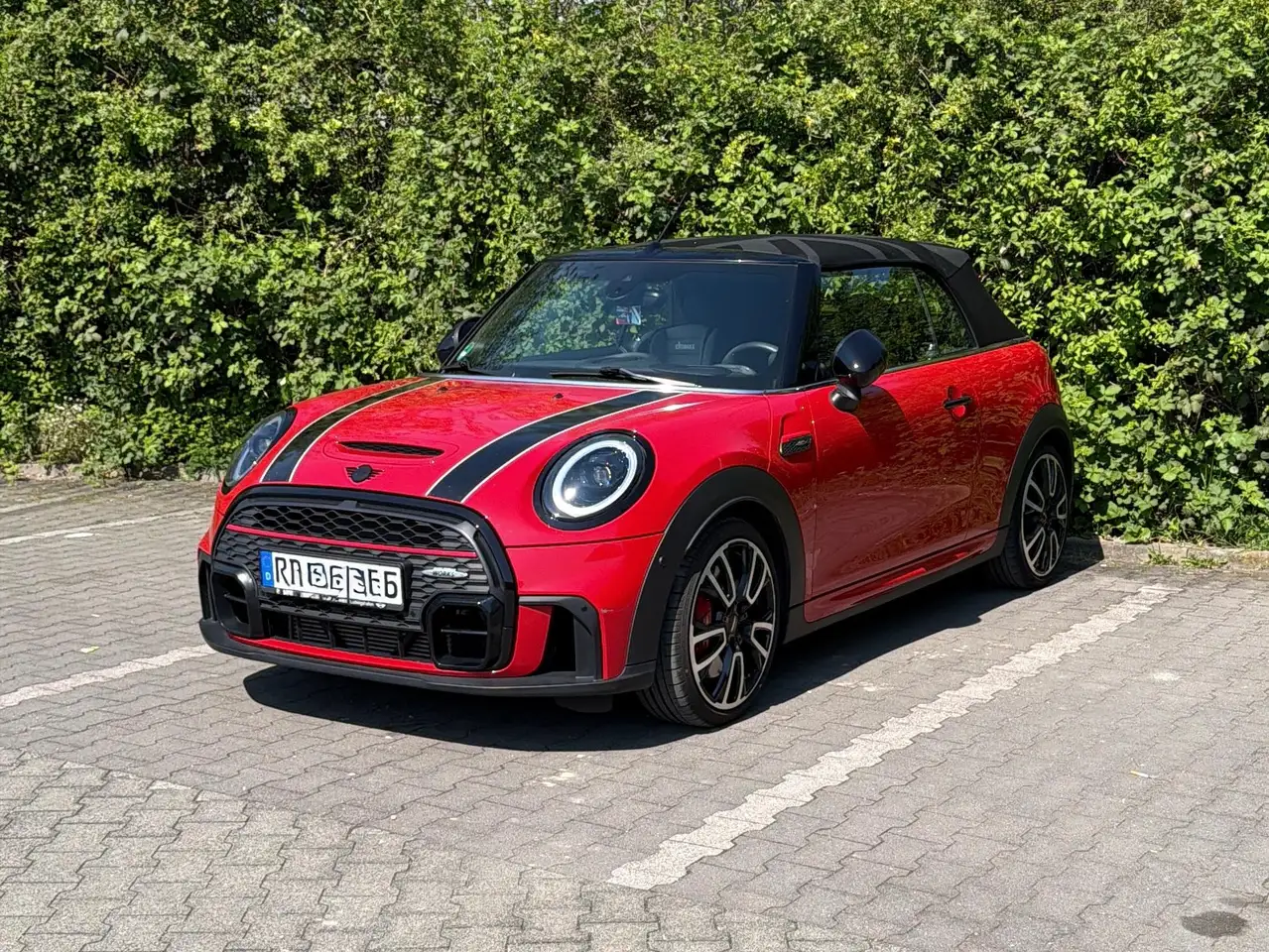 MINI John Cooper Works Cabrio