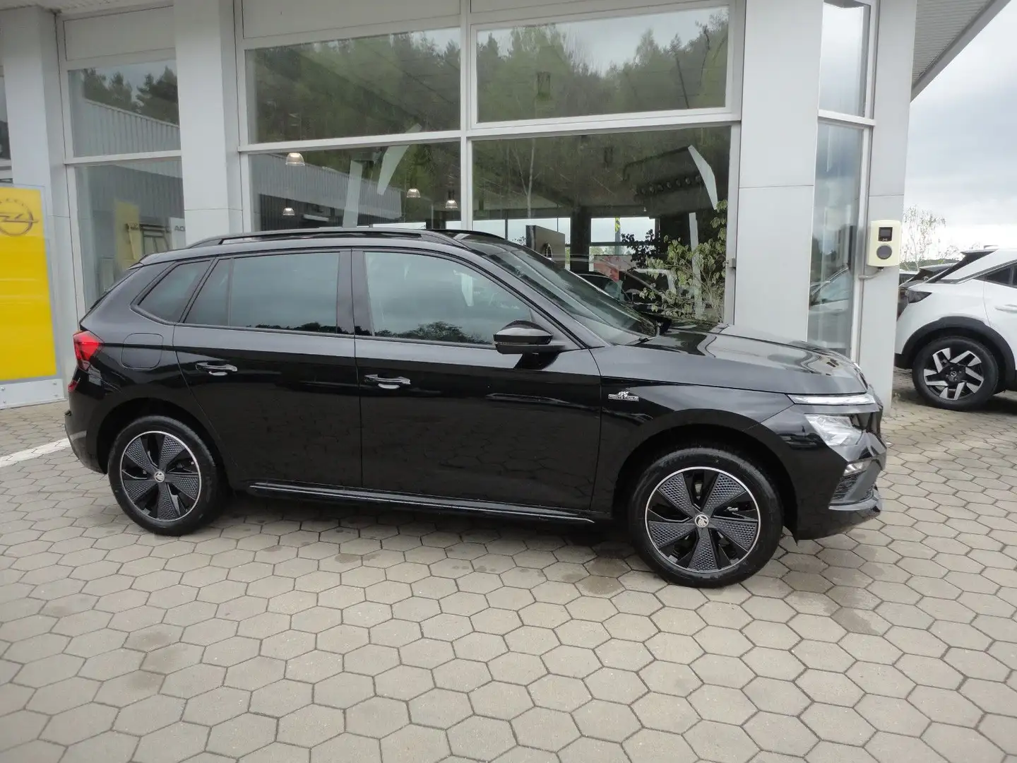 Skoda Kamiq Monte Carlo Noir - 1