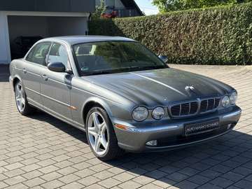 8 3.5l Leder*Navi*Soundsystem*