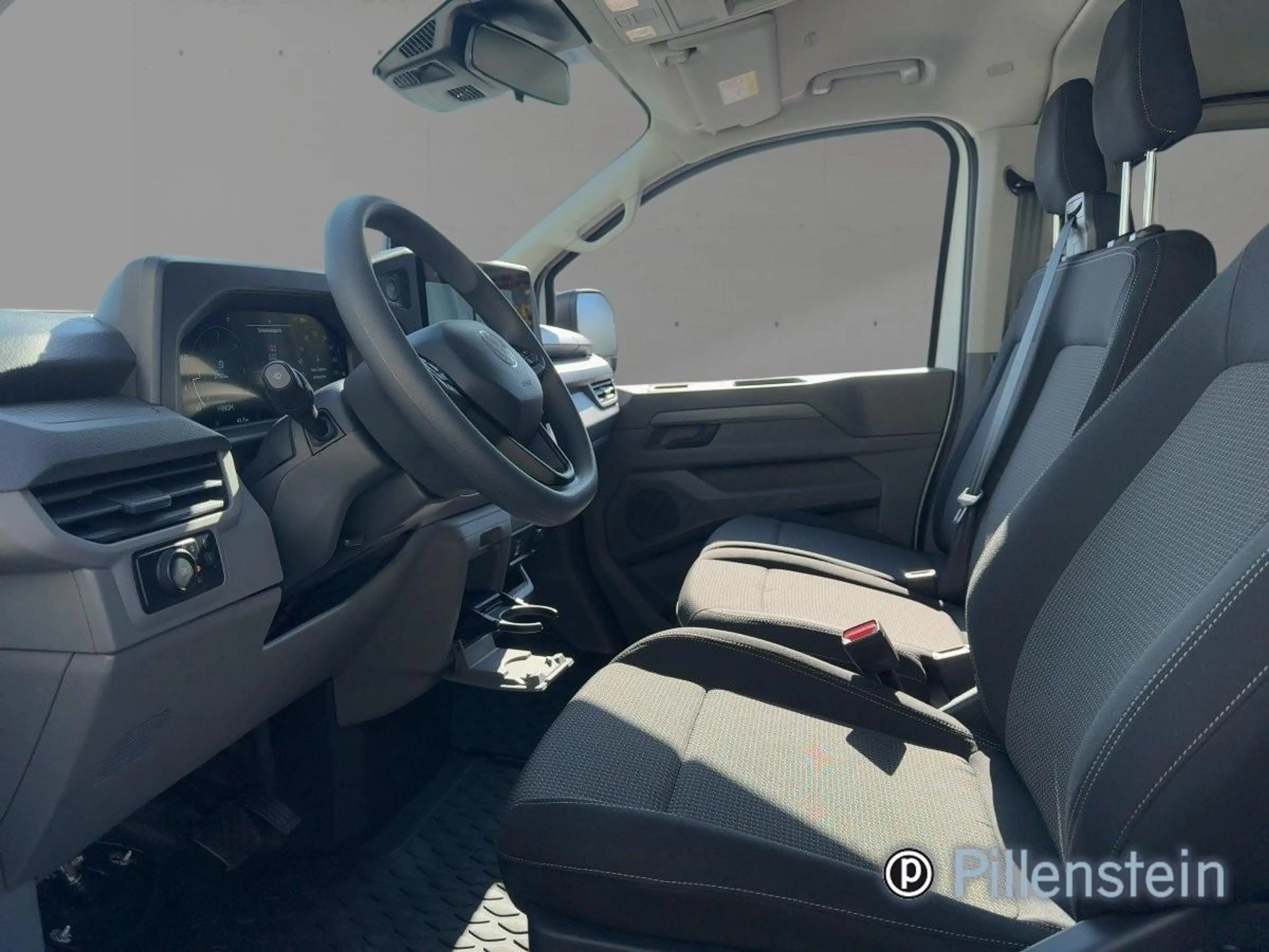 Volkswagen T7 Kombi KR DSG 9 SITZE DOPPELKLIMA PDC — photo 4