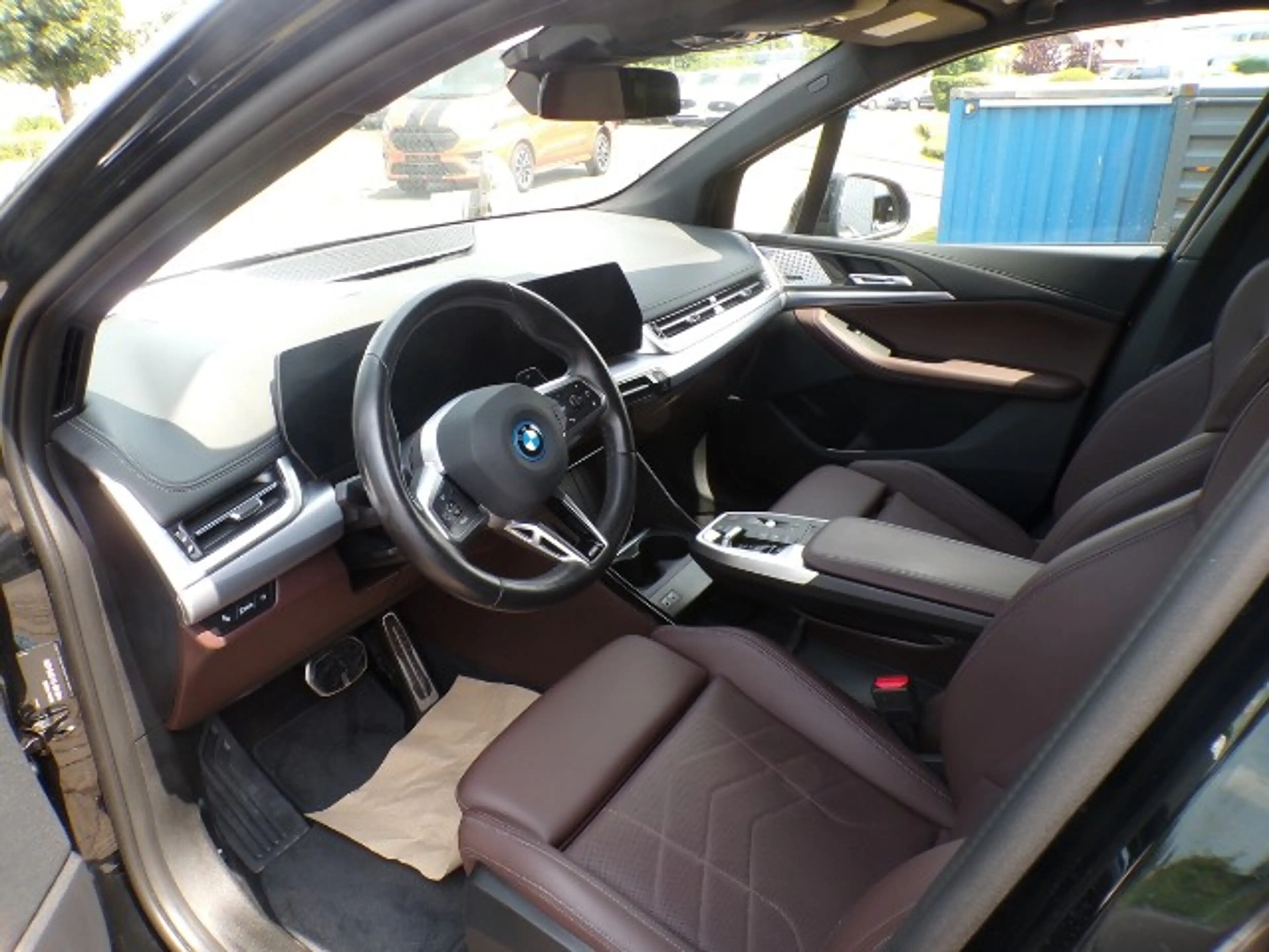 BMW 230 e Active Tourer, X-Drive M-Sport — photo 9