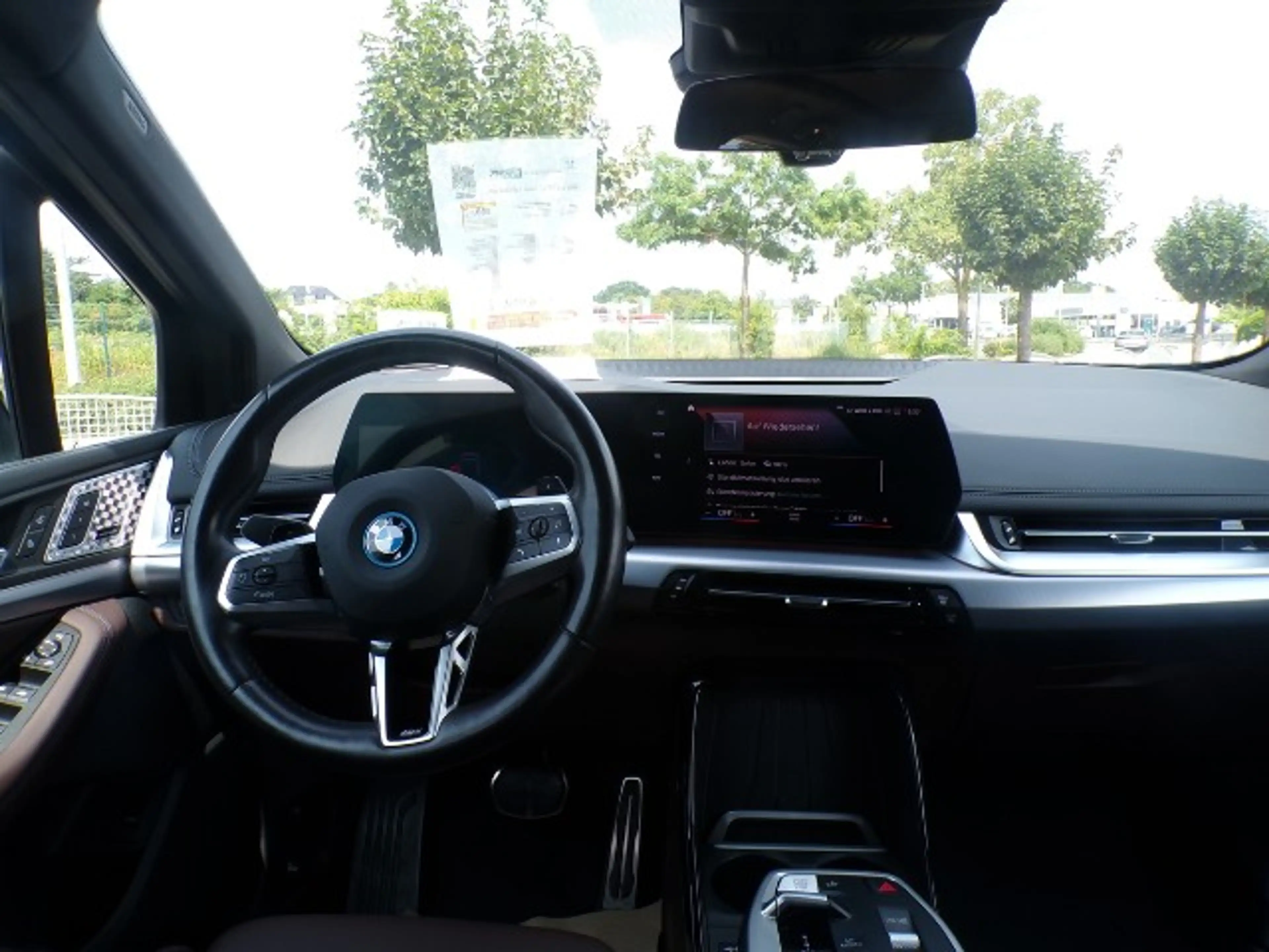 BMW 230 e Active Tourer, X-Drive M-Sport — photo 8