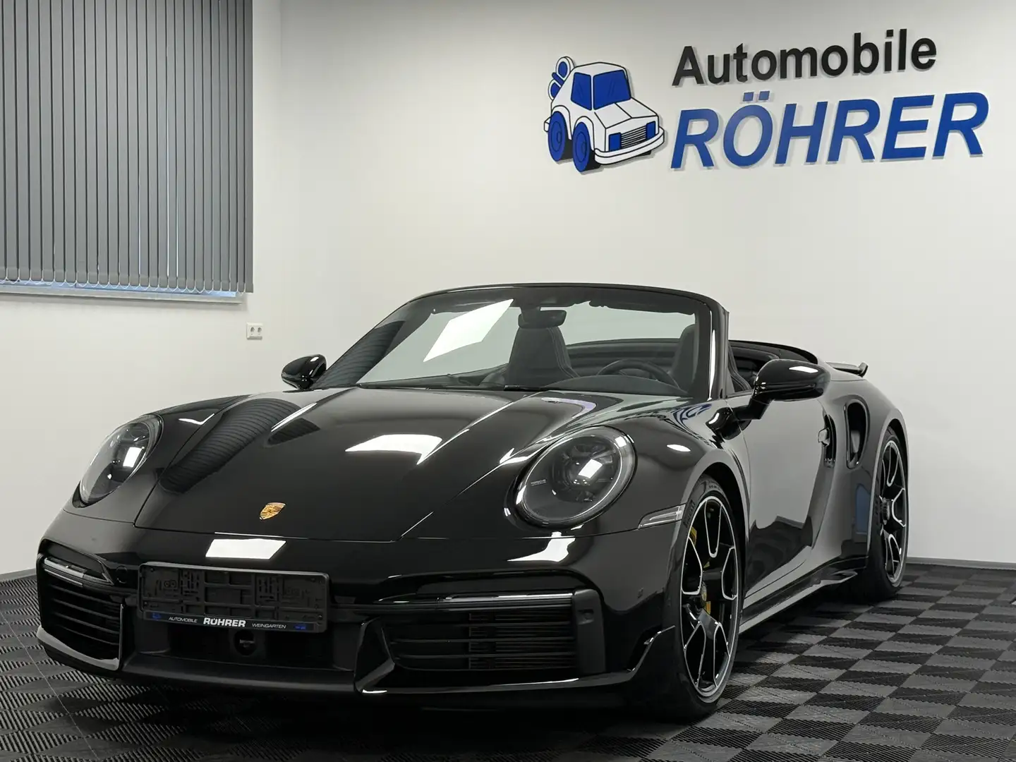 Porsche 992 Turbo S Cabrio Aero-Kit Exclusive PDLS+ ACC Zwart - 1