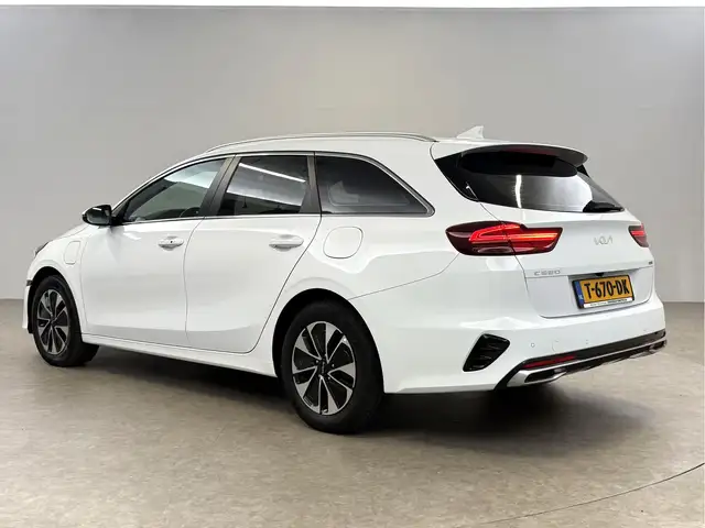 Kia Ceed view 3