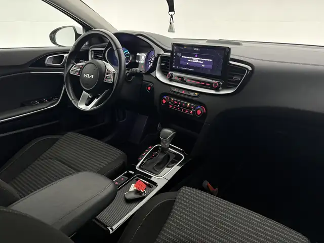 Kia Ceed view 4