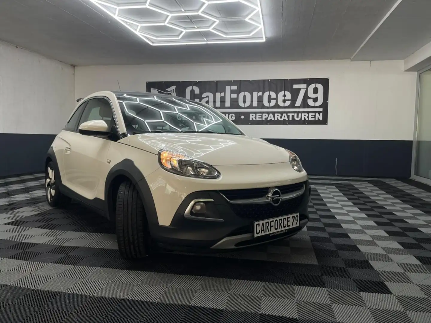 Opel Adam Rocks PANORAMA KLIMA LENKRAD/SITZHZG LEDER Klima Weiß - 1
