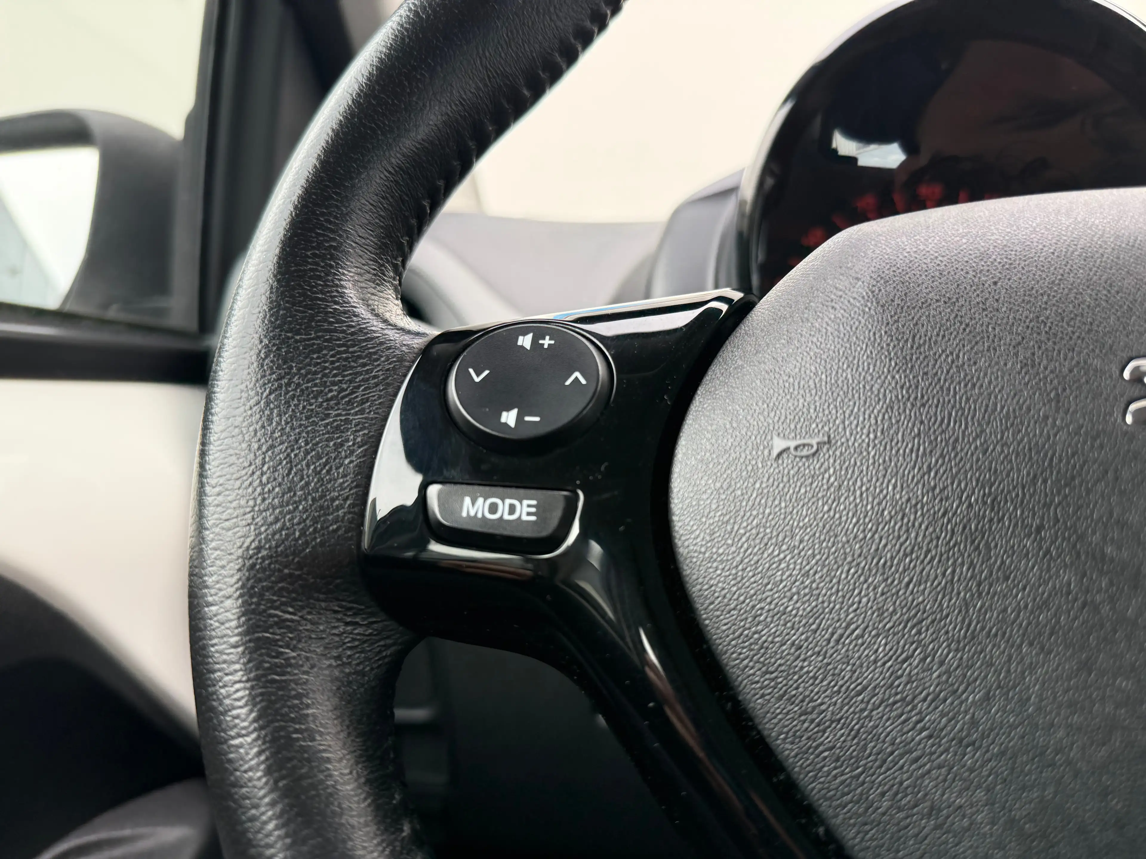 Peugeot 108 1.0 e-VTi Active AUT | AIRCO| BLUETOOTH| ELEKTRISC — photo 15
