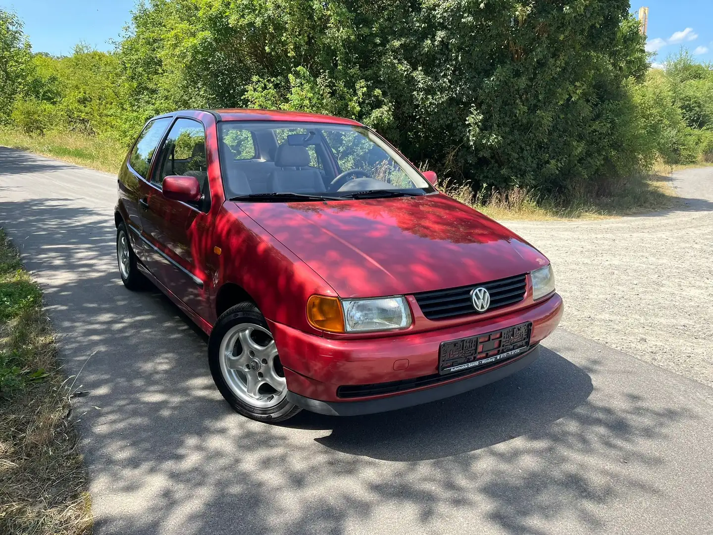 Volkswagen Polo 60 Servo Sportline TÜV 06/26 Rouge - 2