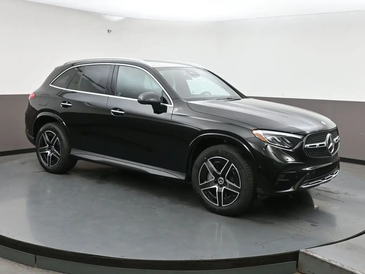 2026 Mercedes-Benz GLC