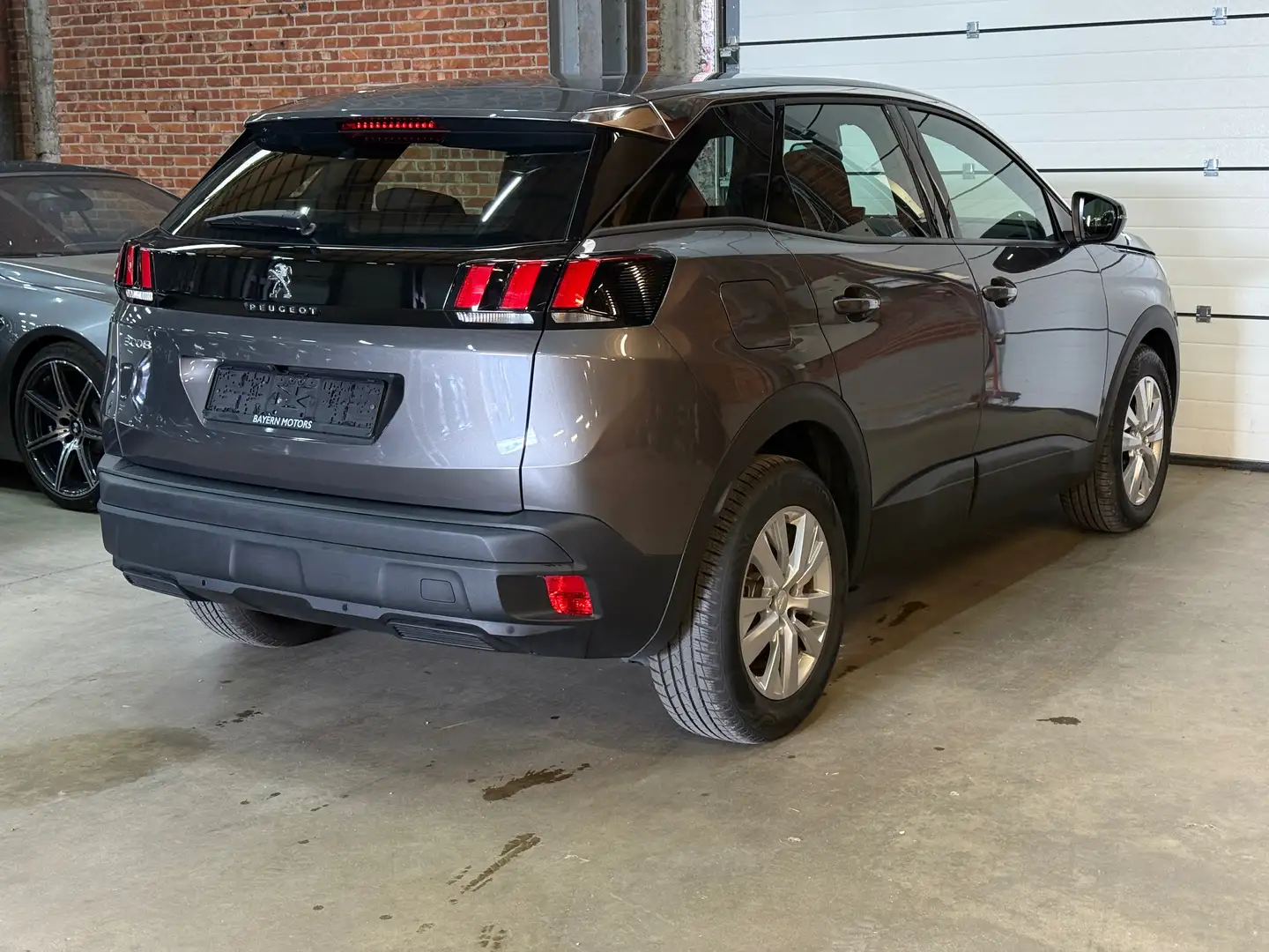 Peugeot 3008 1.2 Benzine Automaat 6.000km 2023 Garantie EURO 6d Сірий - 2
