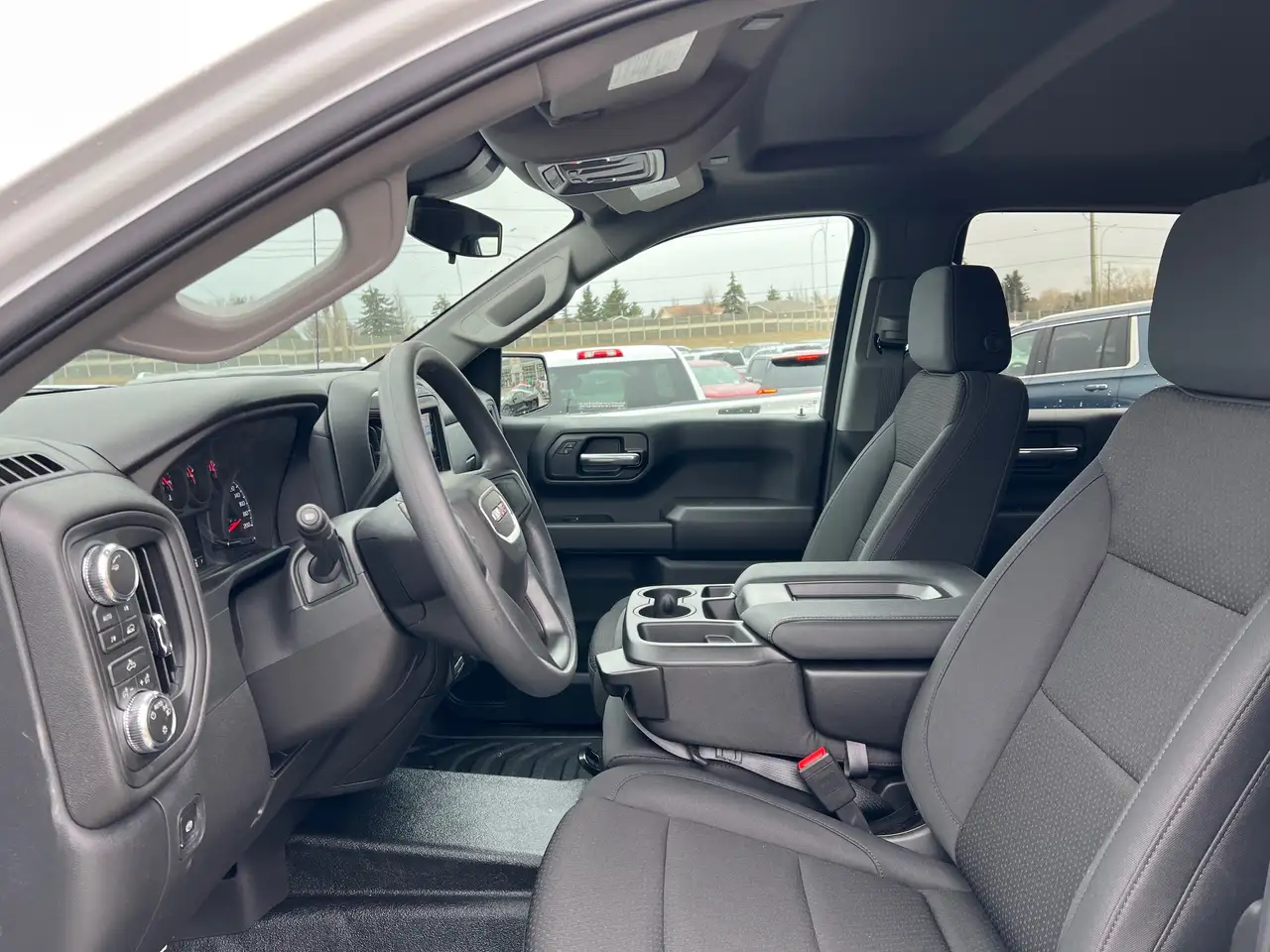 GMC Sierra 1500 снимка GMC Sierra 1500