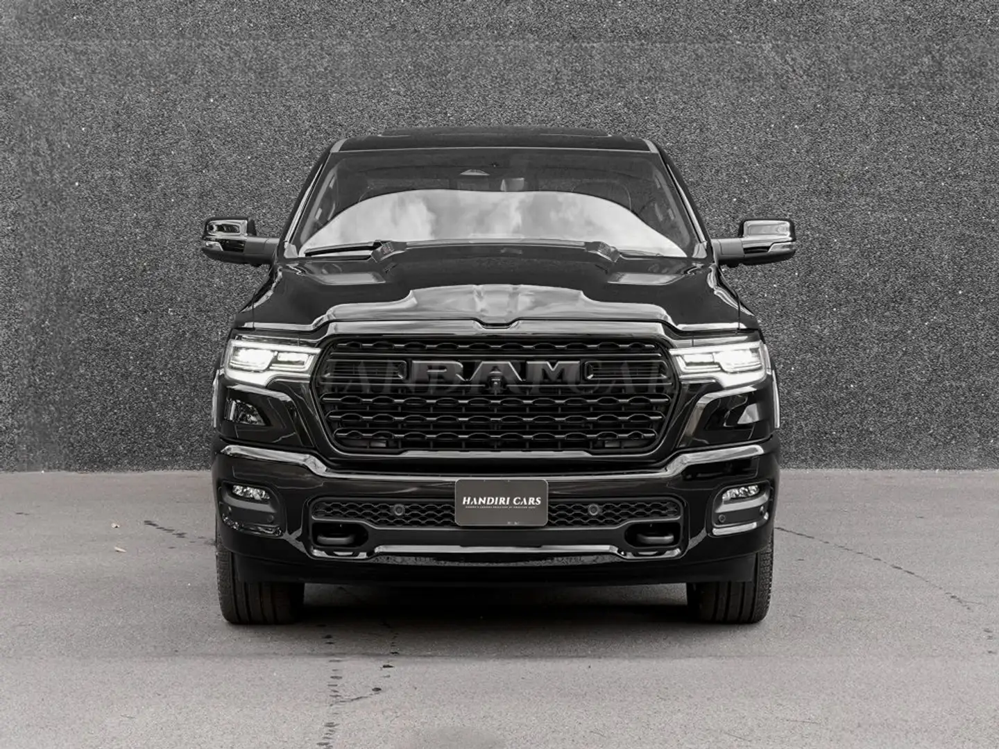 Dodge RAM 2026 LIMITED NIGHT 540 PK € 75400 + MASSAGE Schwarz - 2