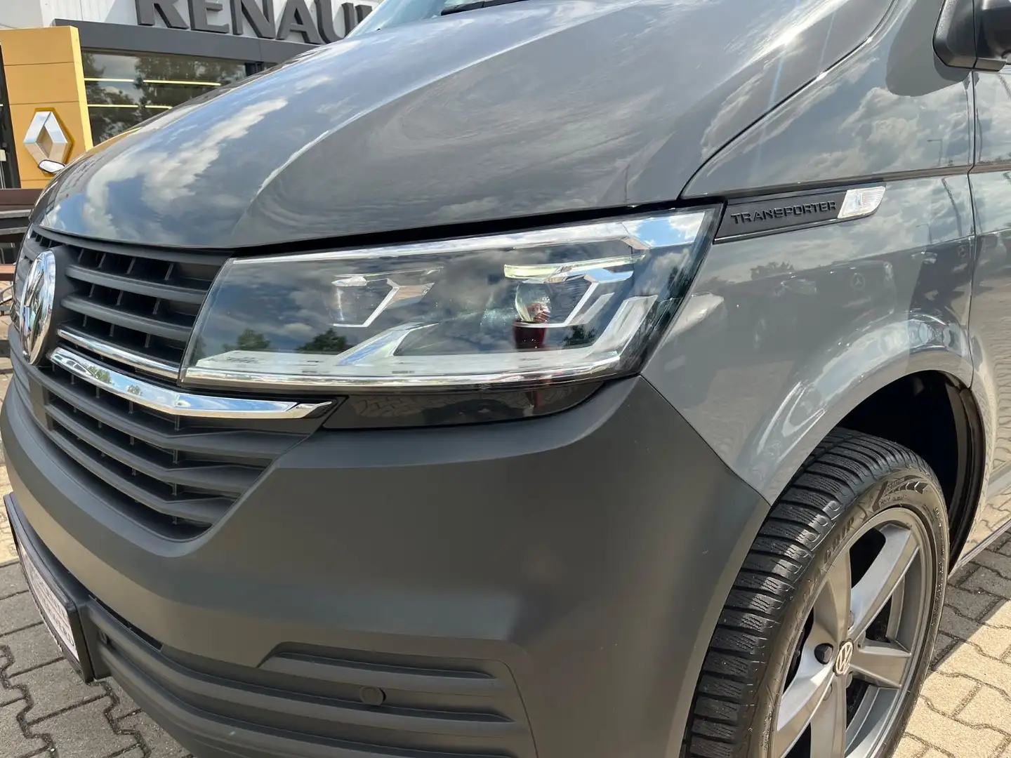 Volkswagen T6 Transporter T6.1 Transporter lang 2.0 TDI DSG 4Motion Gris - 2