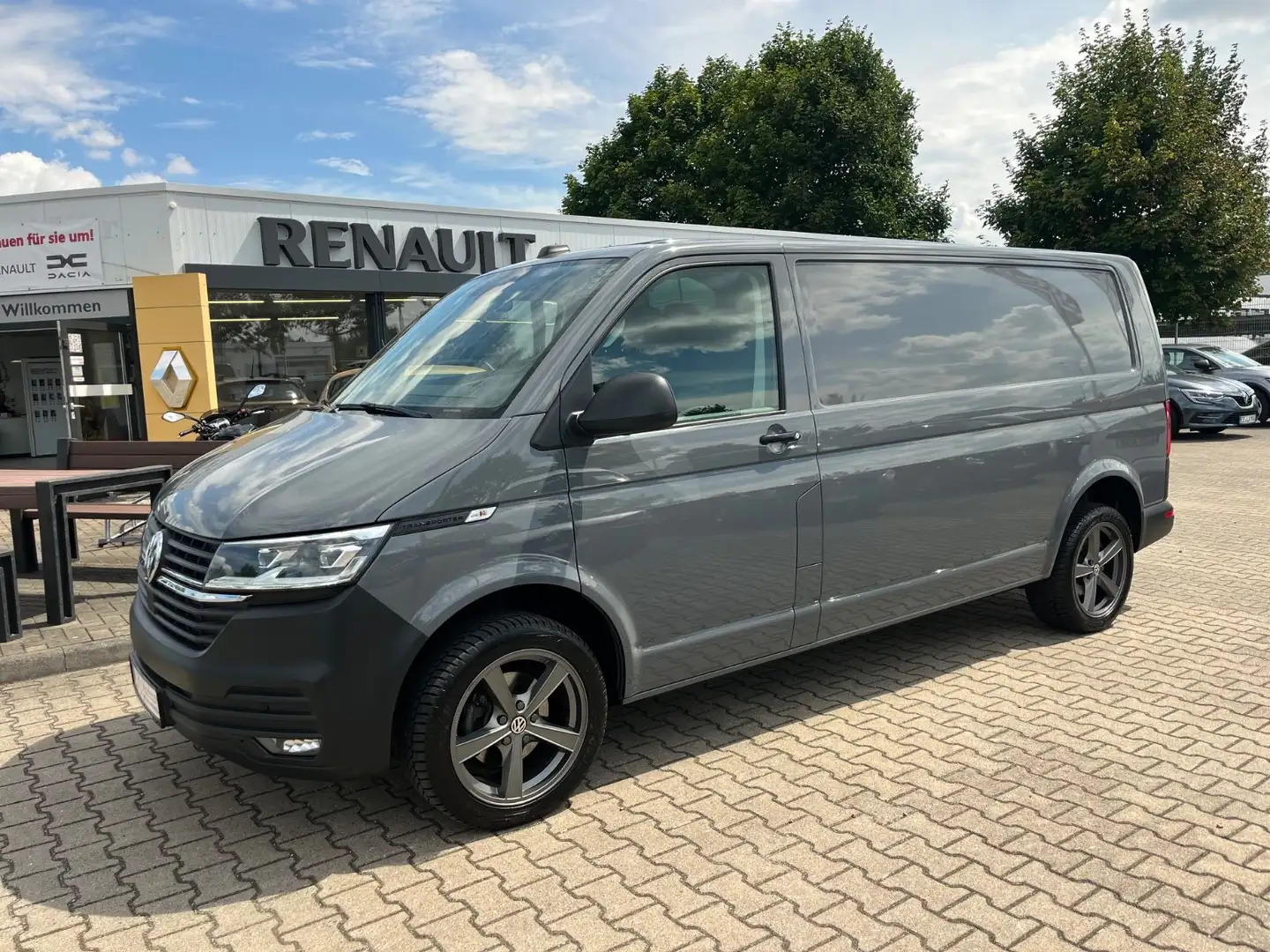 Volkswagen T6 Transporter T6.1 Transporter lang 2.0 TDI DSG 4Motion Gris - 1