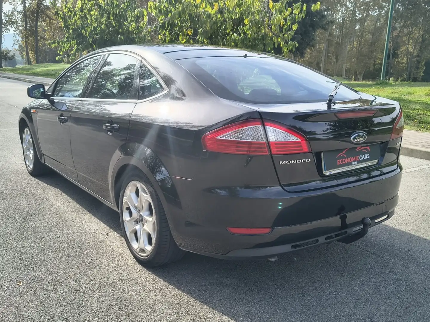 Ford Mondeo 2.0TDCi Ghia Negro - 2