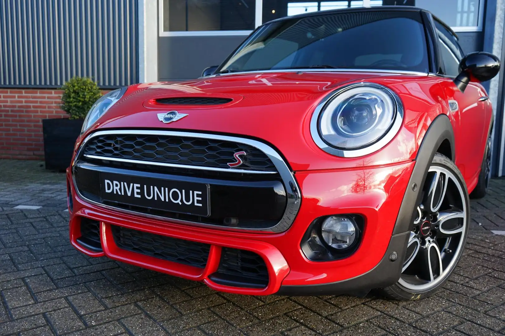 MINI Cooper S Mini 2.0 | Chili Serious Business | JCW Optiek | H Rouge - 2