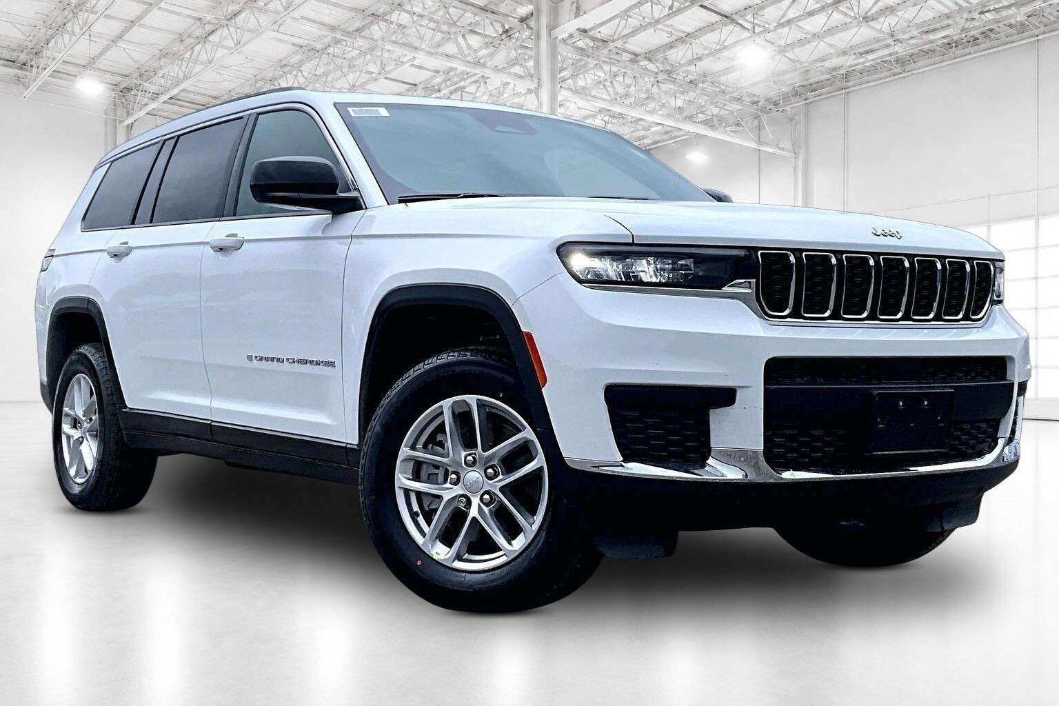 BRIGHT WHITE 2026 Jeep Grand Cherokee L SUV / Crossover Four-Wheel Drive Automatic