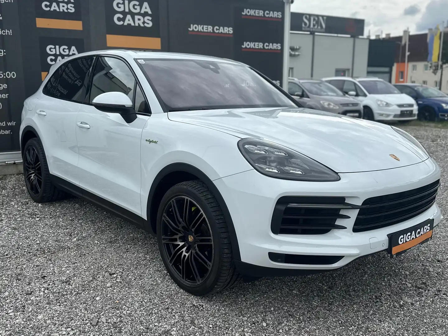 Porsche Cayenne E-Hybrid/Pano/Softclose/Luftf. Weiß - 2