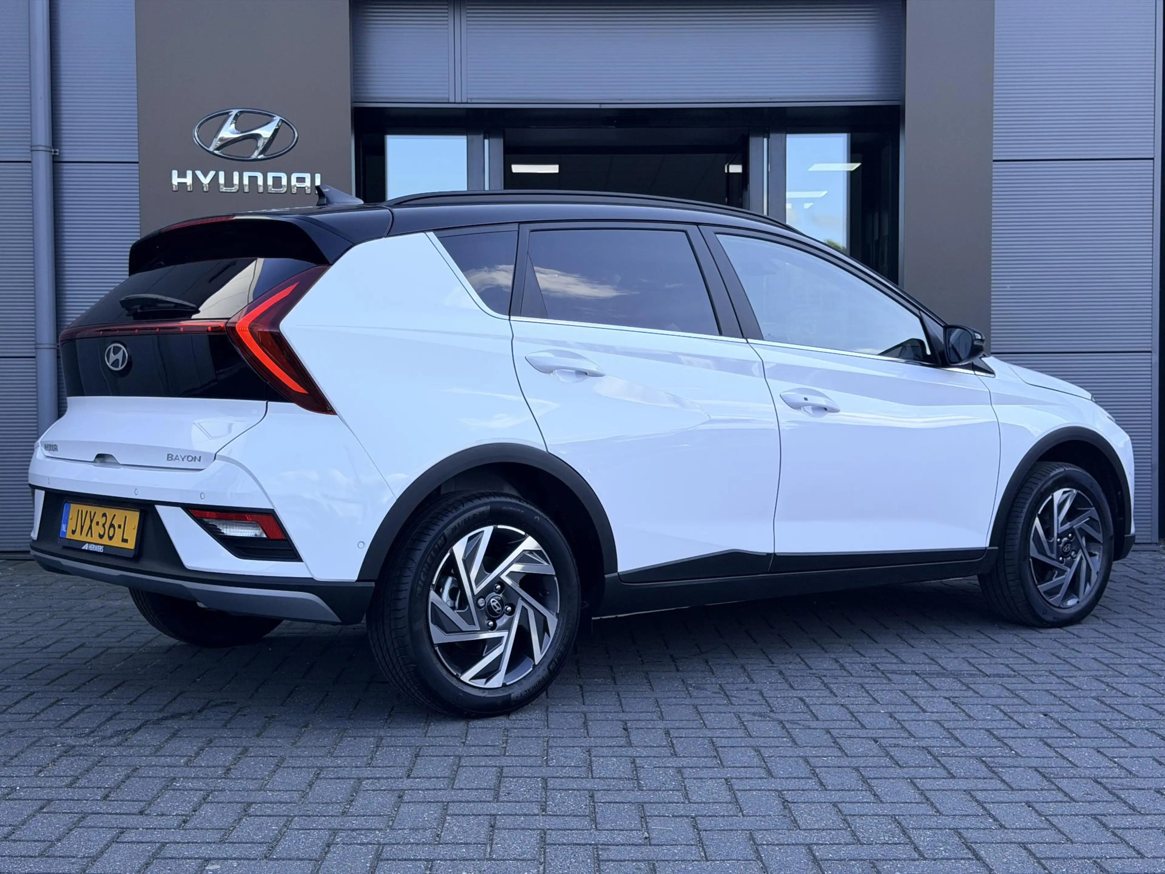 Hyundai BAYON 1.0 T-GDI Premium Automaat / Automaat / LED Verlic — photo 2