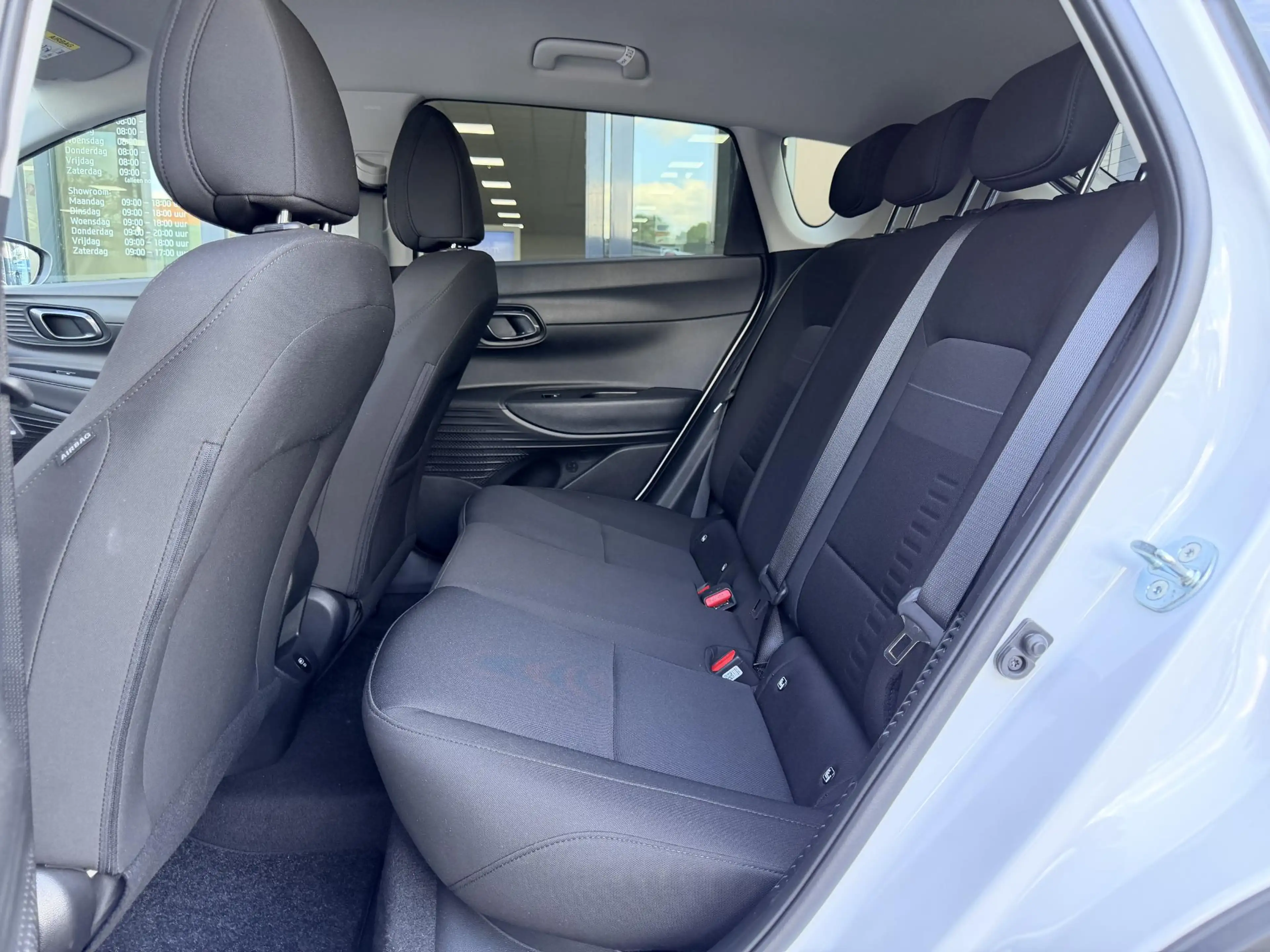 Hyundai BAYON 1.0 T-GDI Premium Automaat / Automaat / LED Verlic — photo 8