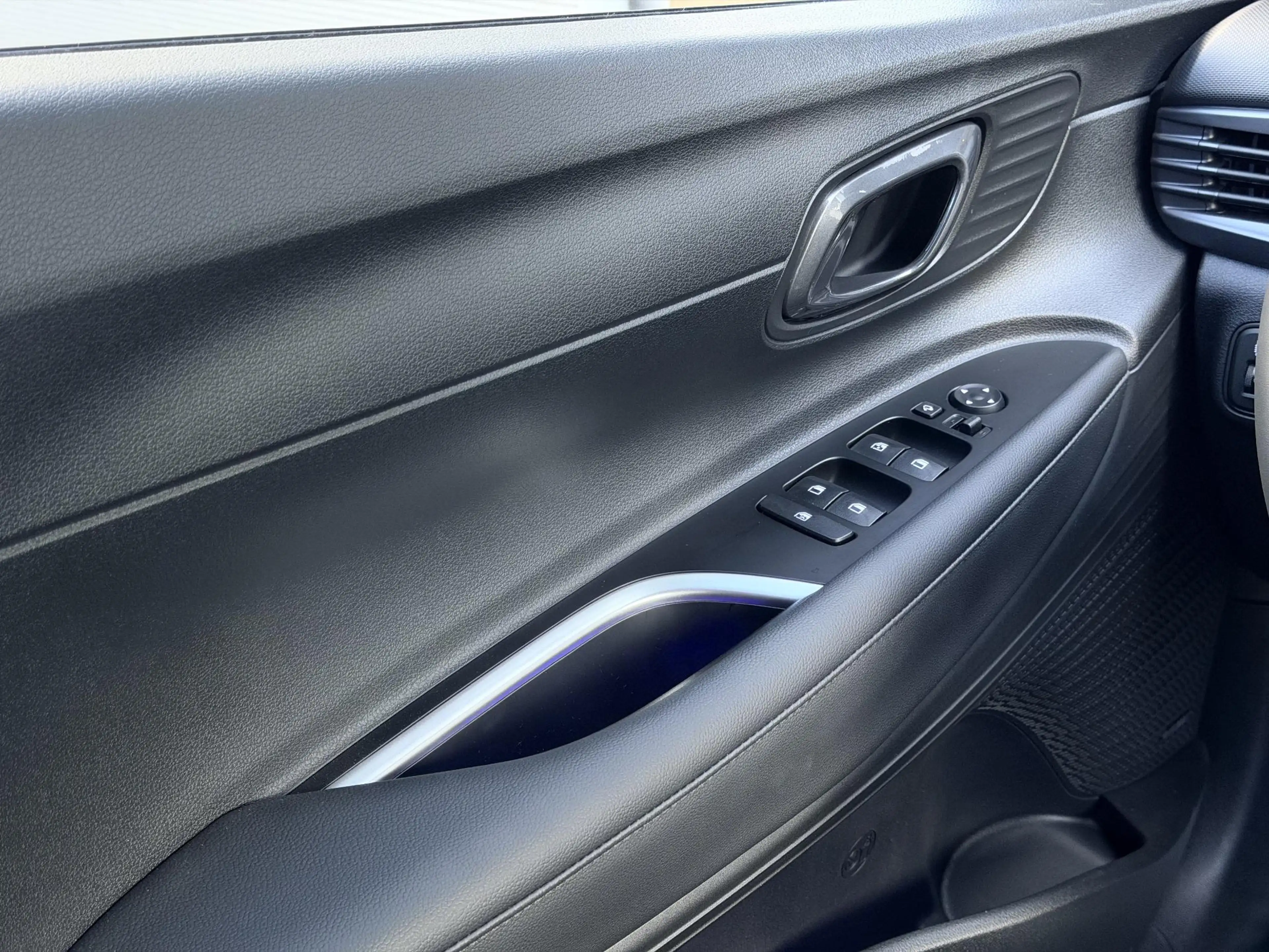 Hyundai BAYON 1.0 T-GDI Premium Automaat / Automaat / LED Verlic — photo 14