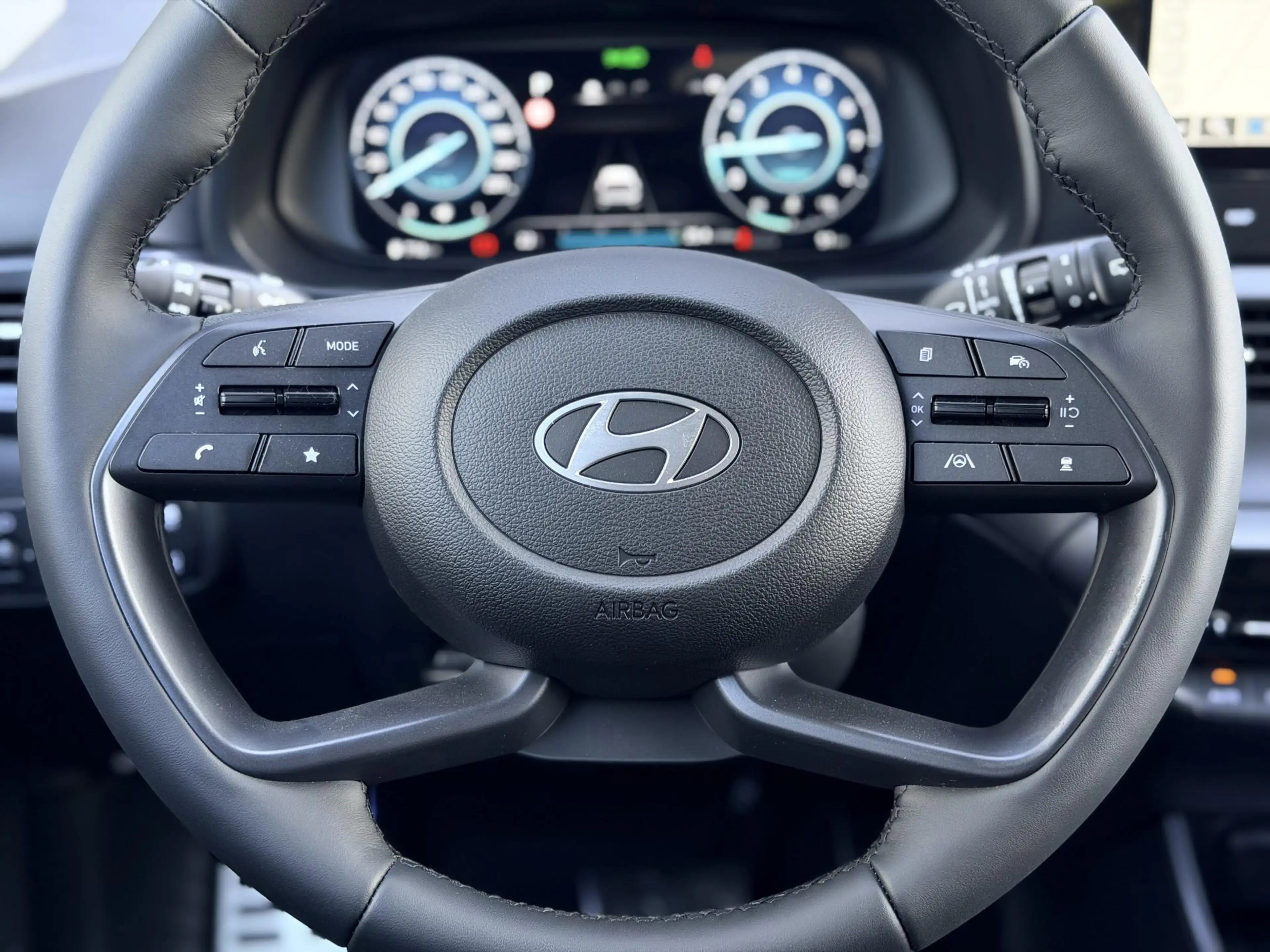 Hyundai BAYON 1.0 T-GDI Premium Automaat / Automaat / LED Verlic — photo 30