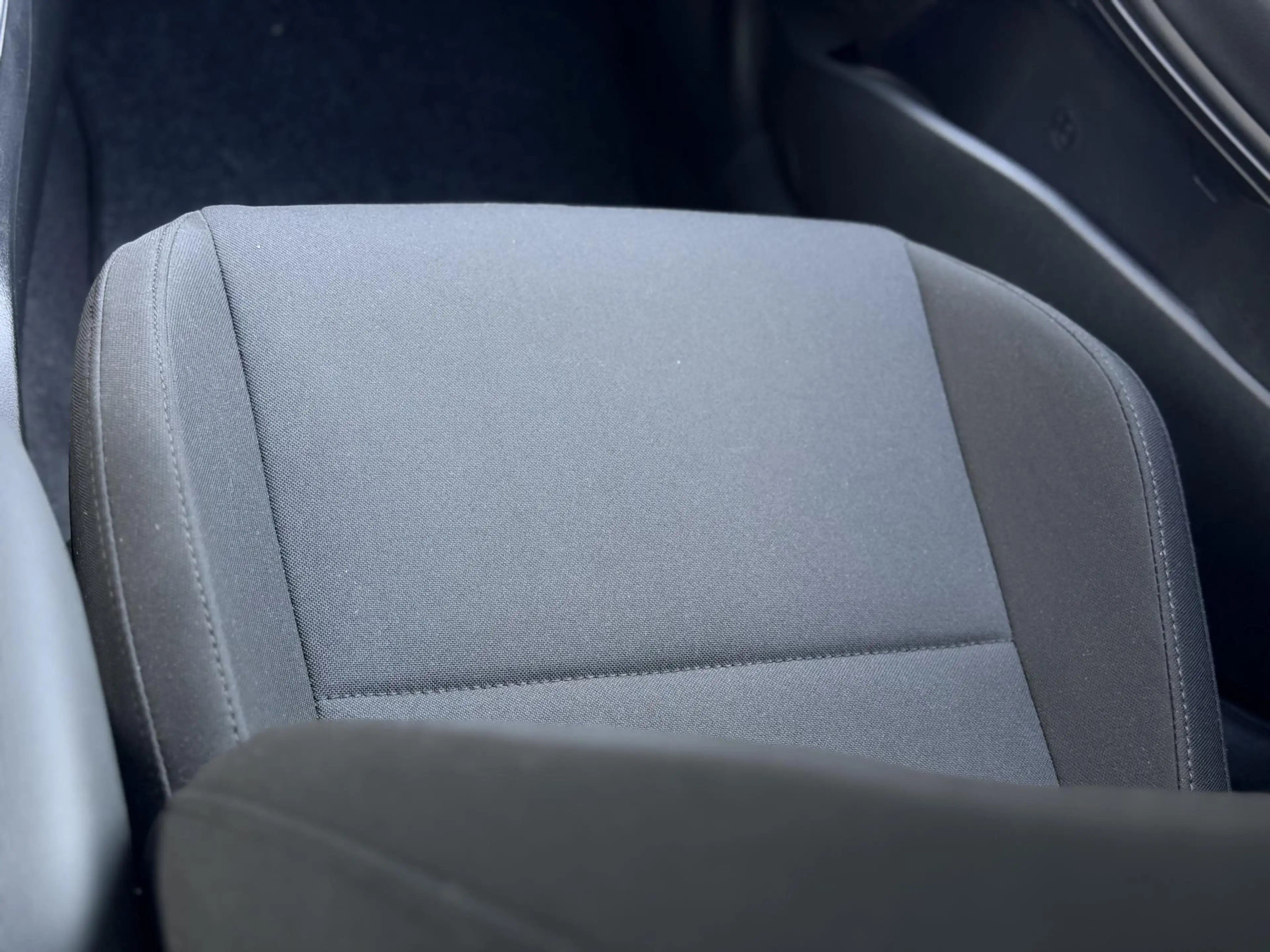 Hyundai BAYON 1.0 T-GDI Premium Automaat / Automaat / LED Verlic — photo 35