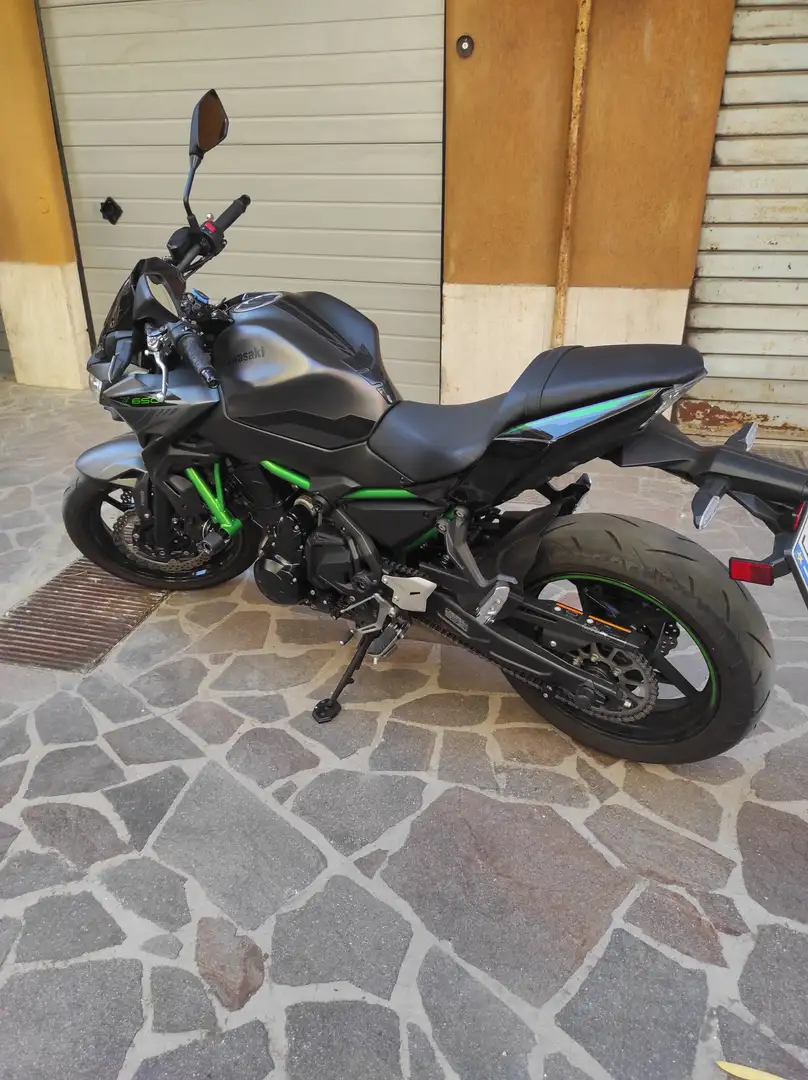 Kawasaki Z 650 2023 Szary - 2