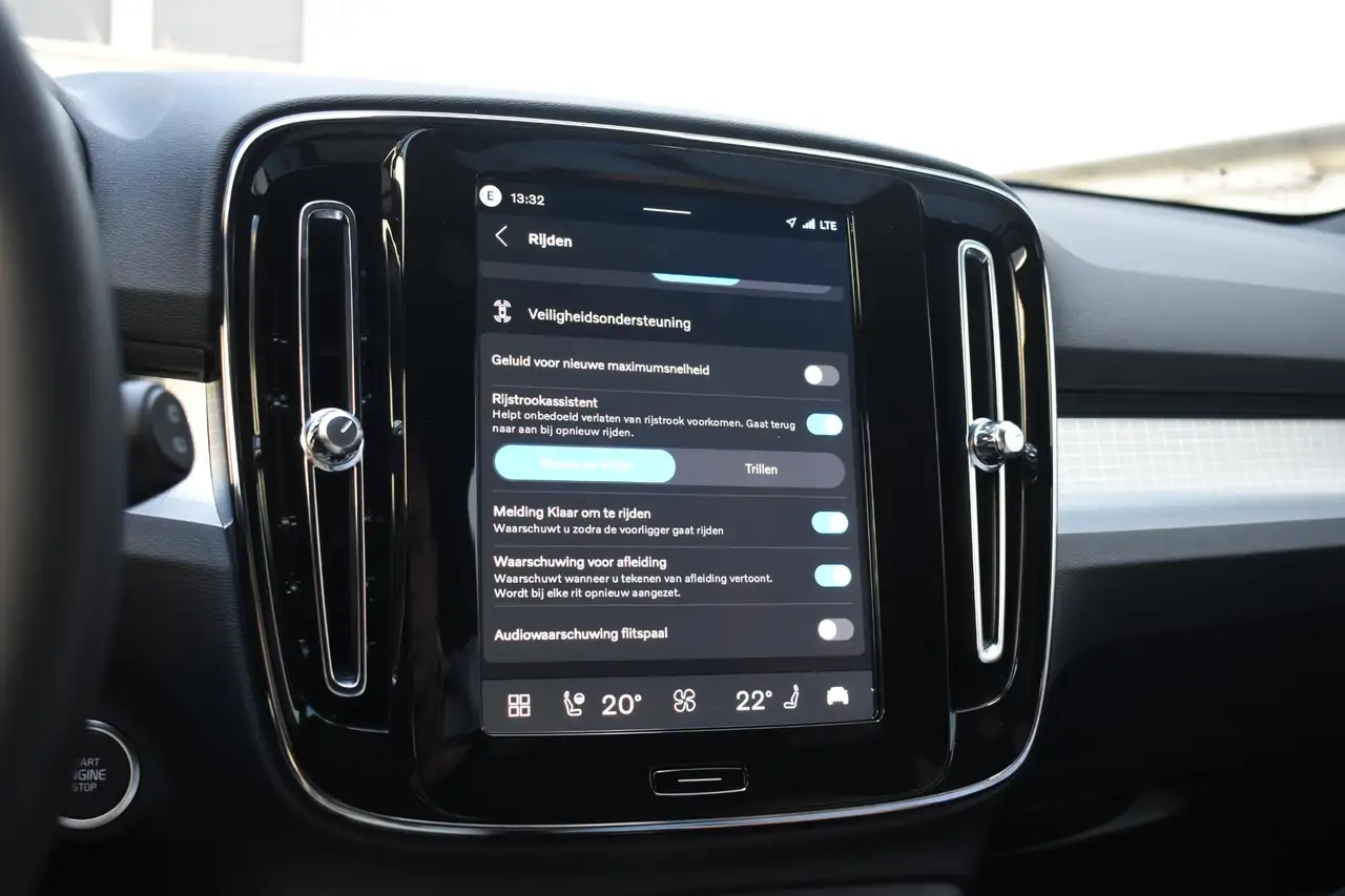 Volvo XC40 B4 211PK Automaat Plus Dark / Adaptive Cruise cont, миниатюра 27