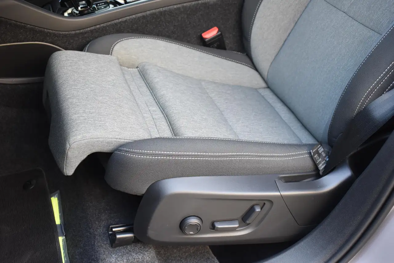 Volvo XC40 B4 211PK Automaat Plus Dark / Adaptive Cruise cont, миниатюра 11