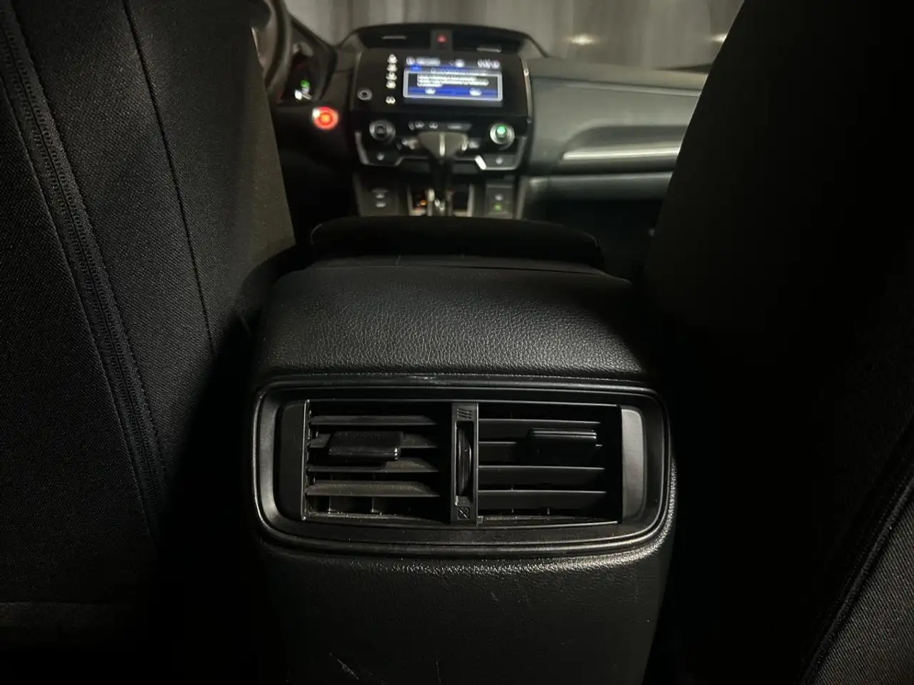 Honda CR-V photo Honda CR-V