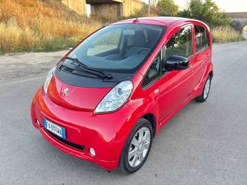 FULL ELETTRICA SOLO 52300 KM PARI AL NUOVO
